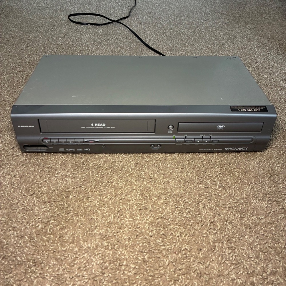 Magnavox MWD2205 DVD VCR Combo Player Silver 4-Head VHS Hi-Fi Vintage Untested